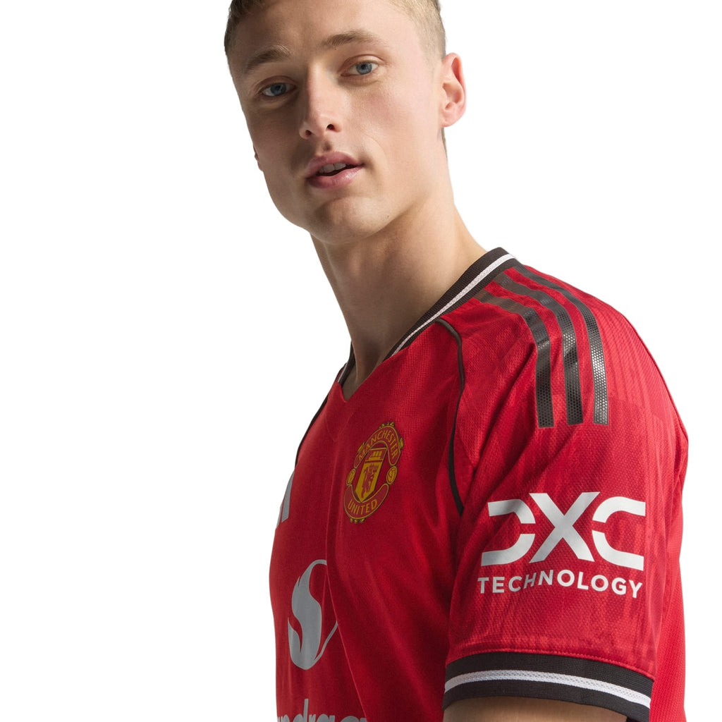 adidas Maguire Men's Manchester United Authentic Home Jersey 25/26 w/ NRFR + EPL Patch (Red)
